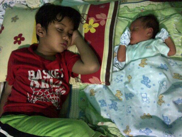 Intan_Tharkun's profile picture. SeXy Mom ☺, Solehah Wife ♥ اللّهُ (´▽`ʃ♡ƪ) #AkuCintaIslam #BahagiaItuMenyehatkan