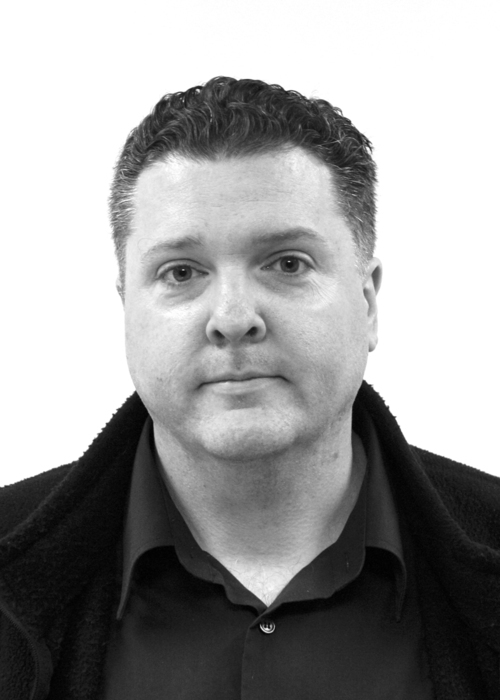 Senior Staff Software Engineer for Shopify, interested in politics.