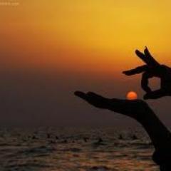 SalamBengui's profile picture. España, creo en que es posible un mundo mejor, en cambiar las cosas, en reencontrarnos como seres humanos...