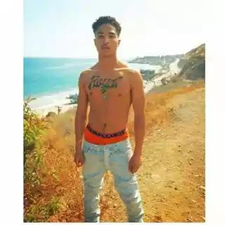 My kik is @thefamousrocroyal
My ig is @rocroyal883
My Twitter is @rocroyal183
https://t.co/eWSBAd3Dto