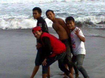 istianslaluctia's profile picture. 