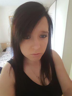 LauraSchofiel14's profile picture. 