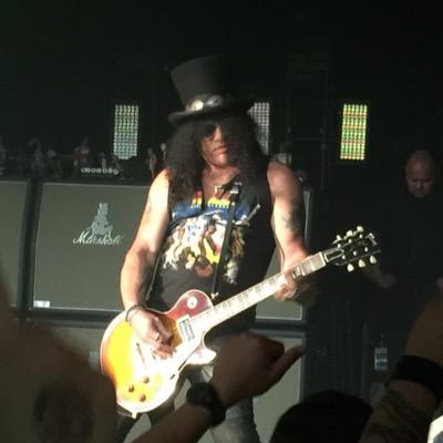 Fan page to support @Slash and all his endeavors. Followed by Slash on 10/17/15. Rn'Fn'R. And yes, July 23rd is my b-day also 😃