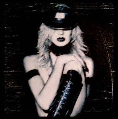 Submissive admirer of female feet, high heels and boots with an affinity for plateau shoes and patent leather / Supporter of #femalesupremacy / No #findom