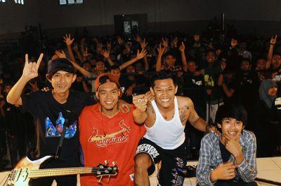 1. City of heroes 2. Introfeksi 3. Rassisme https://t.co/k85jrq4DXo
Foll | contact pin: 526064A5 / ig : hardness_sbhc