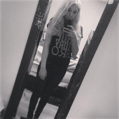 Brookehart1380's profile picture. 