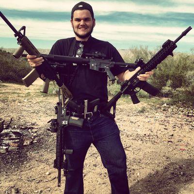 JohnBommbb's profile picture. 18. ASU. Vianey 3. Mustang.