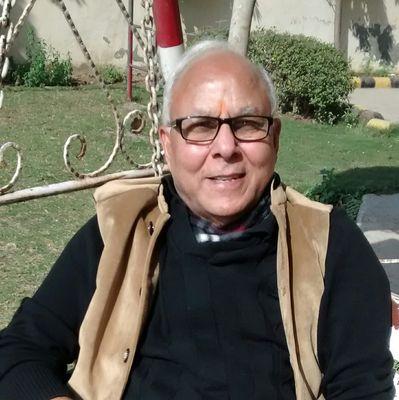 में राष्ट्र चिंतक आर एस एस सदस्य शिशु मंदिर विद्या मंदिर का पूर्व अध्यक्ष एवम कोषाध्यक्ष अपने कर्तव्य और दायित्व को समझना राष्ट्र हित के कार्यों में सदैव तत्पर