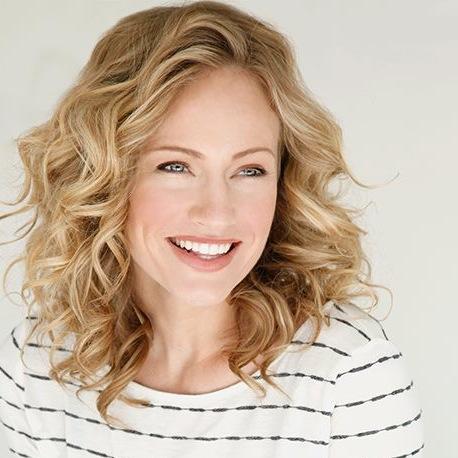 DanielleEYocum's profile picture. Marketing Professional @ Right Hat - Trendsetter, Thinker, Adventerer