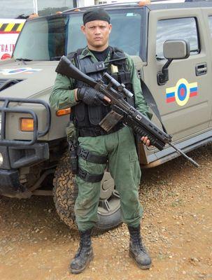 comandosparacai's profile picture. Comando