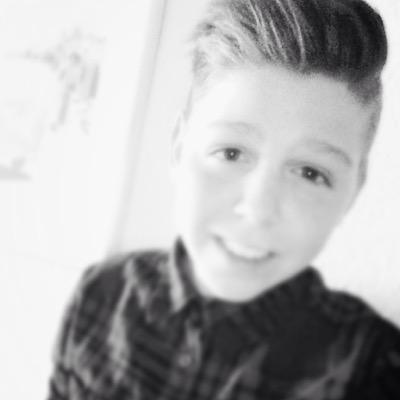 philippxc's profile picture. |only sarah|14|