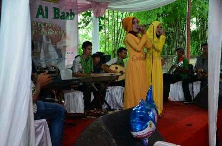 Vocal di Orkes Gambus Albalad |
SMK KESEHATAN ANNISA | 070997 | Virgo |arabian gambus music|