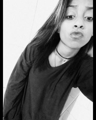 juliasilva331's profile picture. 