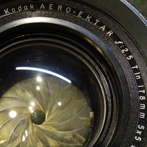 Dedicated to the art of photography, the technical aspects of depth of field and the beauty of bokeh ...because life looks better with a shallow depth of field.
