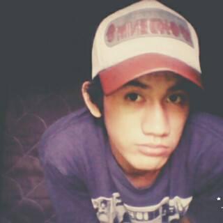 hazarkasihh's profile picture. Lebih baik jadi PETANI di negri sendiri.
Dari pada jadi GEMBEL di negri orang!