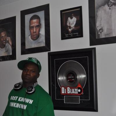 blazinonecom's profile picture. Award winning DJ Record Breaker Music Master 🇨🇦CANADA'S DJ BLAZE all bout that music🔥👆🏿🎶, Boxing👆🏿🔥🥊 and Basketball 🔥👆🏿🏀 stay on that HEAVY WORK!