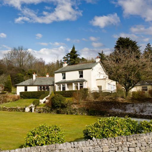 Set in an idyllic Lake District village, with its friendly staff, offering fantastic rooms and delicious food.