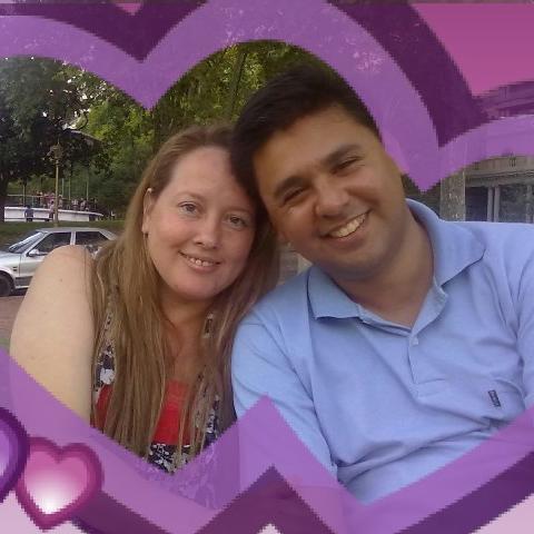 Soy un argentino que quiere lo mejor para mi pais. Creo que la politica es una herramienta de transformacion social.