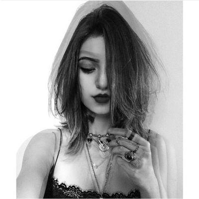 UnaPerraaMas_'s profile picture. Escribo lo que pieñso y sueño, 21 años