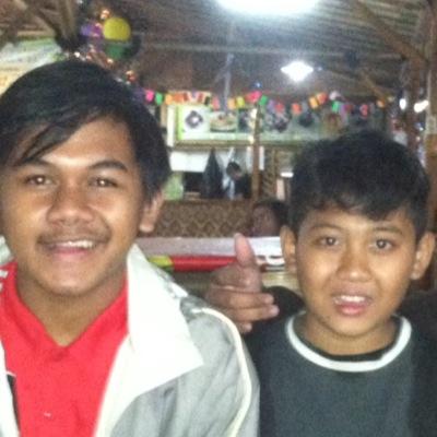 RuslanAhmad17's profile picture. 