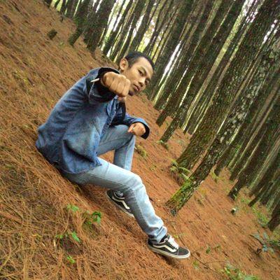 bokriham's profile picture. Ingin mencari yang baru dan bisa mengisi waktu luang dengan maksimal untuk kedepannya ..  kerja keras semangat semuanya kita sukses bersama untuk indonesia