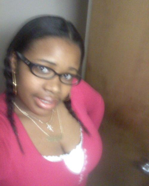 mzgiggl3z's profile picture. 