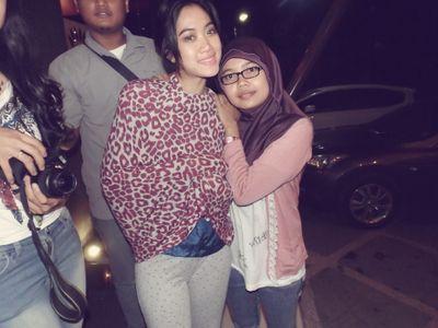 ▲I'm not perfect person ☺ I like ♬ vierratale and I ♥ my lovely mom ♥ ☇▲Follow My INSTAGRAM : _AMRIYANI_ PATH : Ria Amriyani :')
