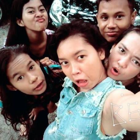 maynurandriani1's profile picture. 