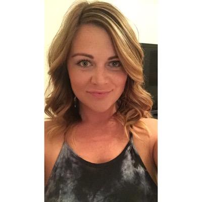 erikaafayee26's profile picture. 