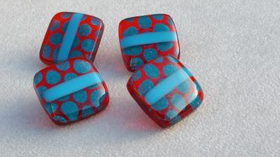 artglassbuttons's profile picture. Glass Artist in Pacific NW. Specializing in hand crafted fused glass buttons. #etsy (FusedGlassButtons) #RISD #buttons http://t.co/2IcUESinLc