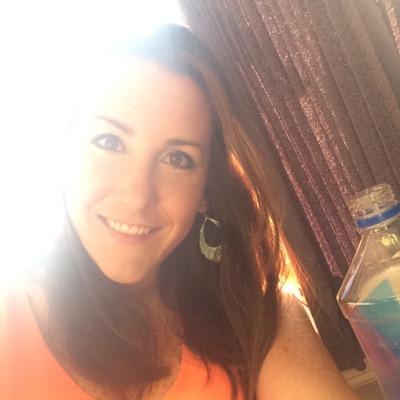 marketer, animal lover, photographer and island traveler who's obsessed with learning new things #