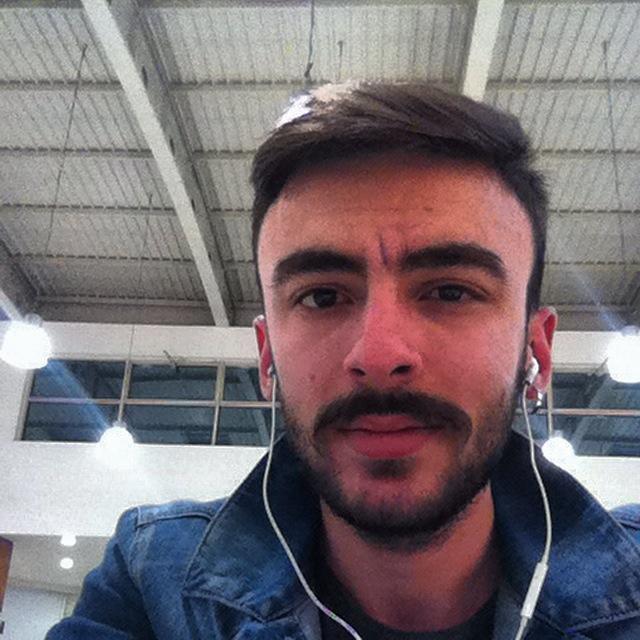 mikeyp1986's profile picture. ˙·٠•●♥ ∞♫♪ ಌ Yalnız olmaktan şikayet edip yalnızlığı seven insanlarız.