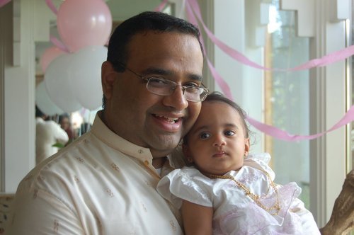 - Product manager in New York 
- Loves to cook dishes with Indian and Asian sauces and marinades
 - Loves impromptu photography
