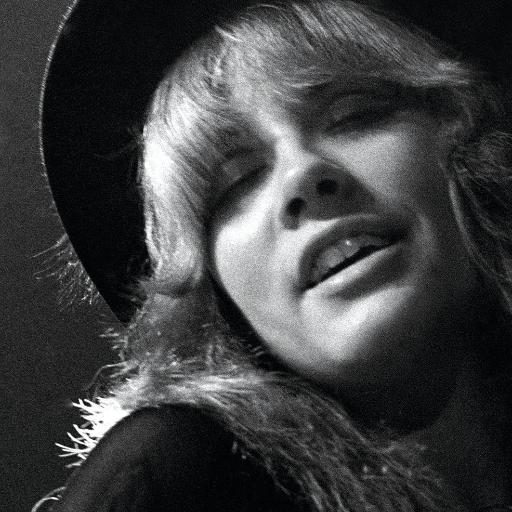 Hello! I am a HUGE Stevie Nicks fan! If you are too, please follow! I post pictures, lyrics, videos, and more on our one and only Stevie!  :) ☪
