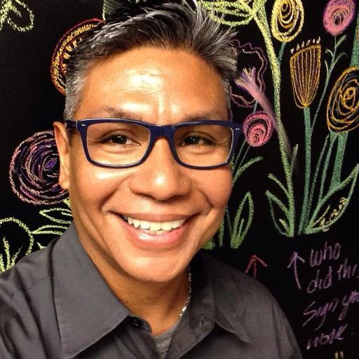 Journalist | Storyteller | Loves tech, toys and California. Proud husband and dad.