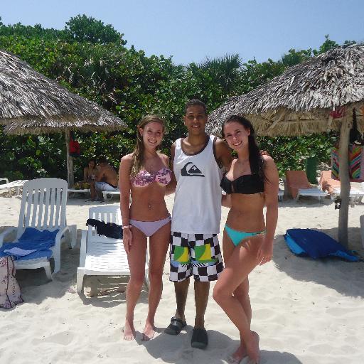 zerpajos's profile picture. Ámame cuando menos lo merezca, ya que es cuando más lo necesito.