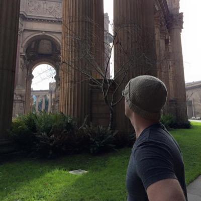 isleephowiwant's profile picture. Living the dream.