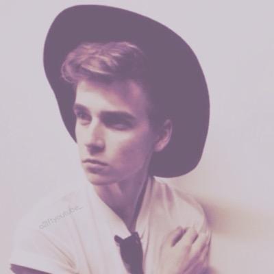 o2lftyoutube_'s profile picture. dm me any requests and layouts you would like.