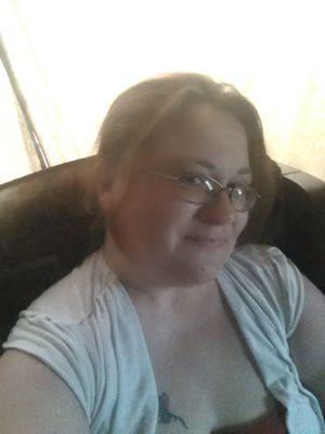 MolczykCandi's profile picture. 
