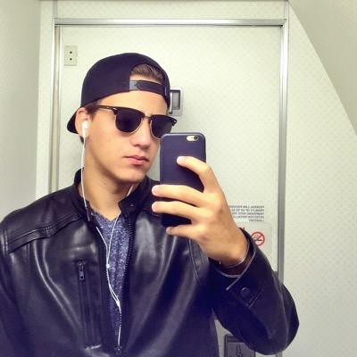 +55 ✈️ +1.Small town kid, Big city dreams. instagram/snapchat: felipegildin