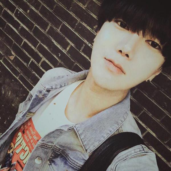 YesungWY15's profile picture. Keep support & Always with you @shfly3424| @special1004|Proud To Be ELF|super junior 4ever! :-)