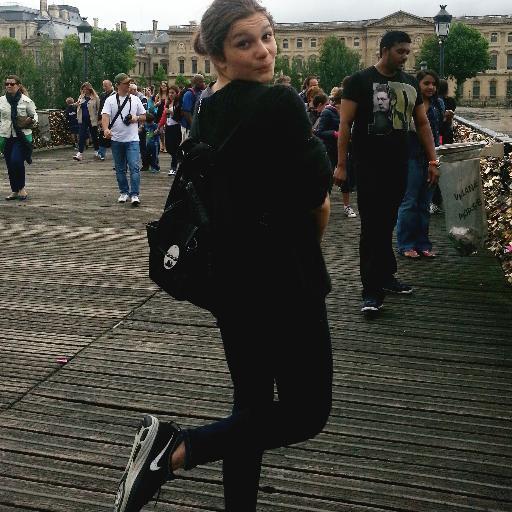 vicco_m's profile picture. I'm really famous and people care about what I say because I'm super interesting

// HHH