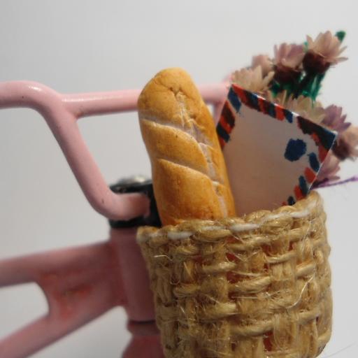 The unique and best handmade miniatures in Brazil! Follow us! #minigarden #dollhouse #miniature #fairygarden