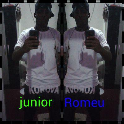 Jl00Junior's profile picture. 
