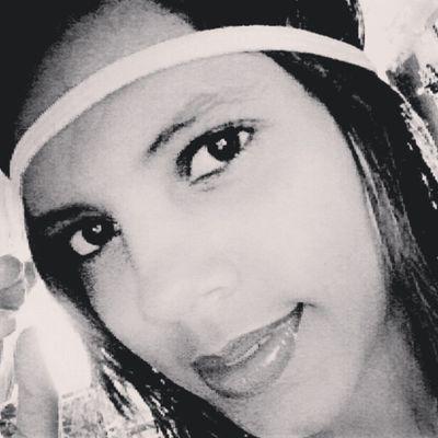 auraalvarez1997's profile picture. uno aprende ah ser feliz cuando entiende que estar triste es perder el tiempo ☺☺