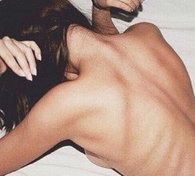 une_pro_ana's profile picture. Le vide est pureté, la faim est un remède.