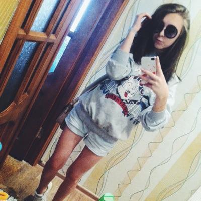 AnyaKubashova's profile picture. ♡ 1+