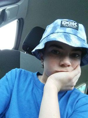 NorradSkates's profile picture. Hey I'm Ben Norrad, I live a very dull life with a deck and four wheels underneath my feet :) thanks to Suavé Threads for sponsoring me and my face :)