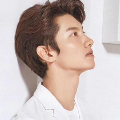 東方神起💖 チャンミンが大好き 💕パン🥖と韓国とお洋服が大好きです‼️ 2013TIME日産の初参戦以降、チャンミン落ち😍😍2人が好きなお友達🇰🇷 たくさんできるといいなbaby神起大好き 💕💕 遠征✈️渡韓💝 出かけます 😃 🌻ビギ☆カシオペア😊