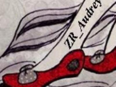 FanilJeanie's profile picture. no matter how ol youare, bouncy castles are still geniu